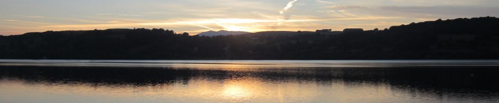 Lake sunset header