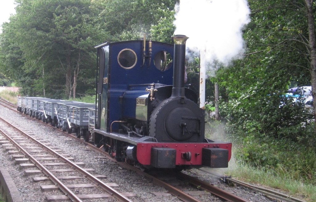 Holy War at Llangower with a demonstration slate train