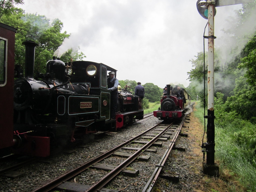 Trains passing at Llangower