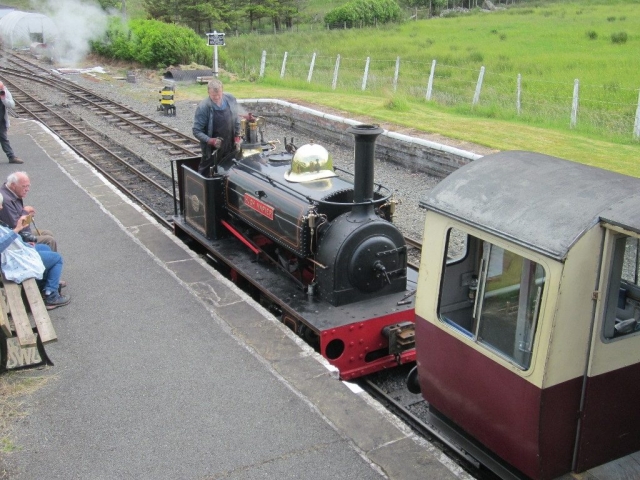 Hugh Napier leaves Llanuwchllyn with a passenger service