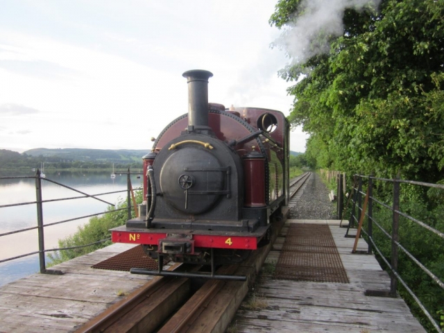 Palmerston running light engine at the Boat House Bridge