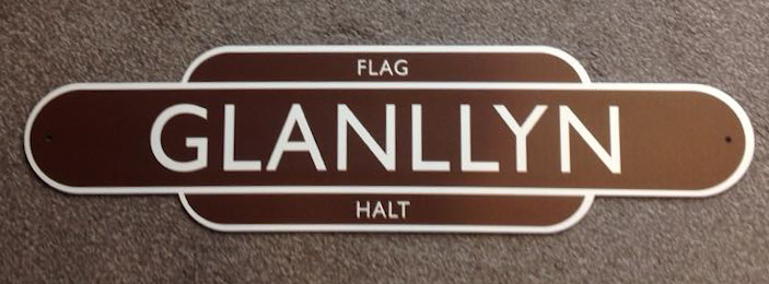 New Glanllyn station signage